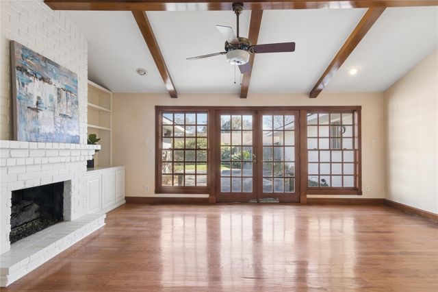 18335 Hereford Lane, Nassau Bay, TX 77058