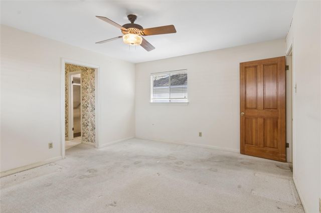 18335 Hereford Lane, Nassau Bay, TX 77058