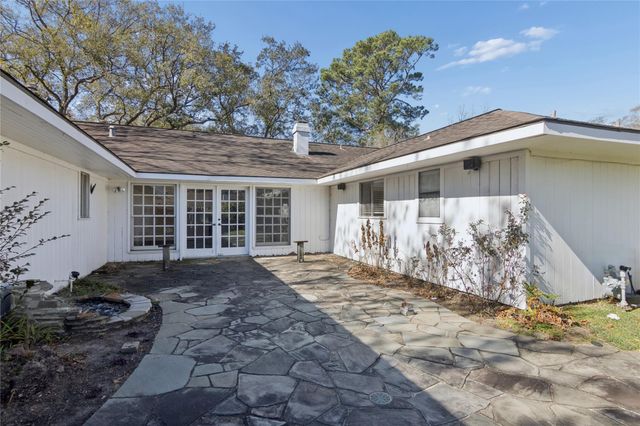 18335 Hereford Lane, Nassau Bay, TX 77058