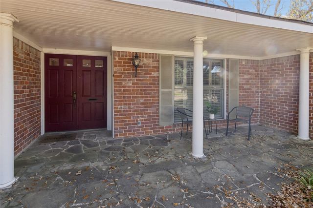 18335 Hereford Lane, Nassau Bay, TX 77058