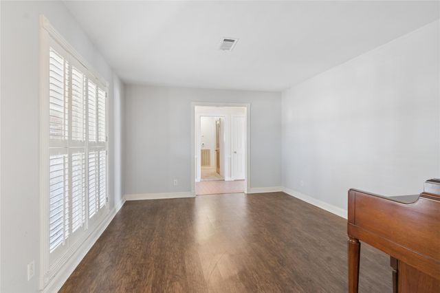 18335 Hereford Lane, Nassau Bay, TX 77058