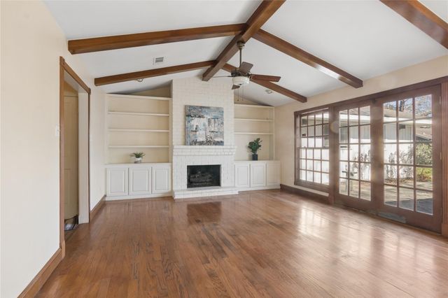 18335 Hereford Lane, Nassau Bay, TX 77058