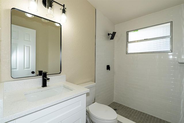 8325 ENDIVE AVENUE, Tampa, FL 33619