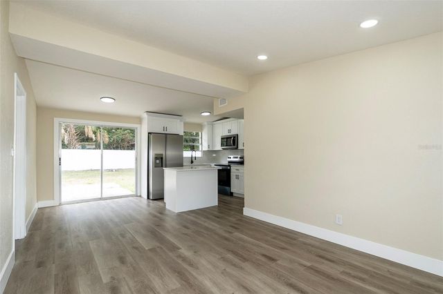 8325 ENDIVE AVENUE, Tampa, FL 33619