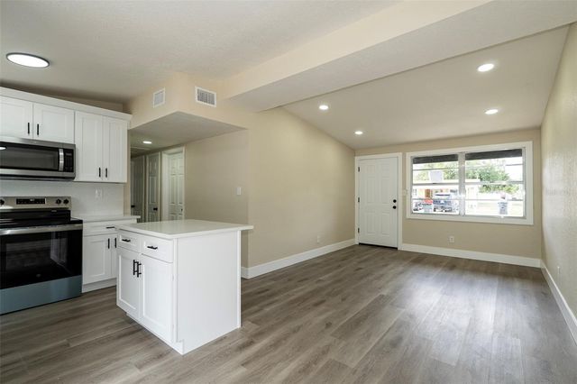 8325 ENDIVE AVENUE, Tampa, FL 33619