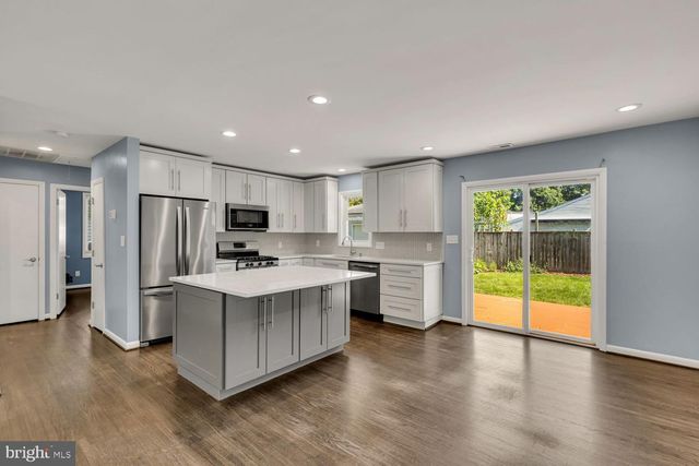 3913 DECATUR AVE, Kensington, MD 20895