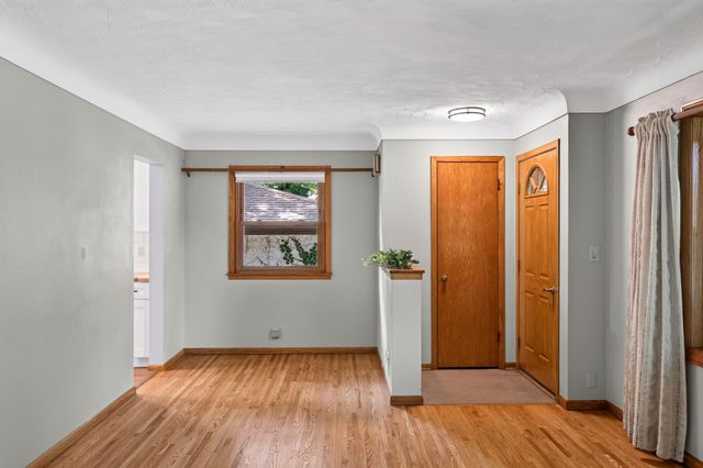 1220 4th Street, Saint Paul Park, MN 55071
