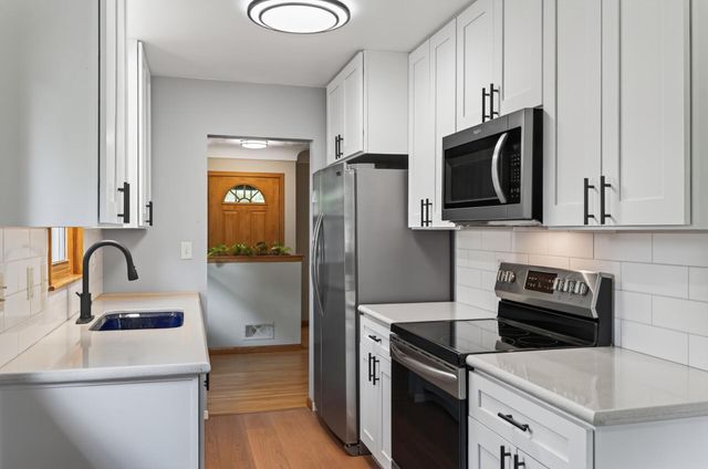 1220 4th Street, Saint Paul Park, MN 55071