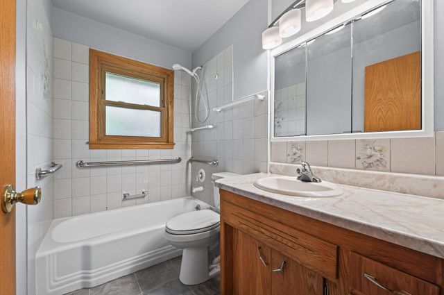 1220 4th Street, Saint Paul Park, MN 55071