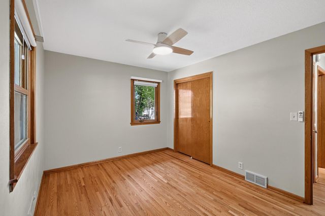 1220 4th Street, Saint Paul Park, MN 55071