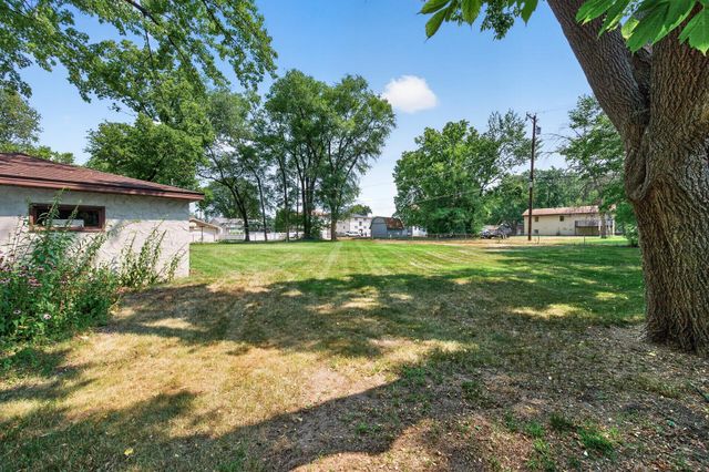 1220 4th Street, Saint Paul Park, MN 55071