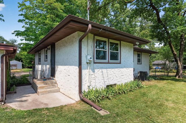 1220 4th Street, Saint Paul Park, MN 55071