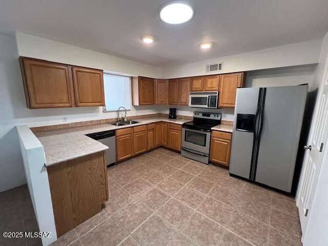 132 E La Espina, Green Valley, AZ 85614