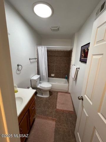 132 E La Espina, Green Valley, AZ 85614