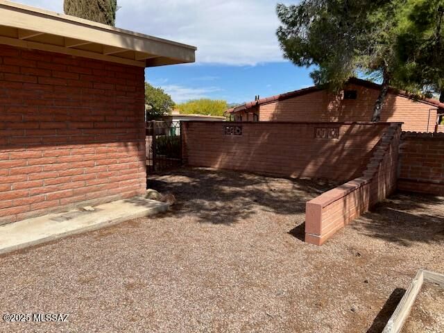 132 E La Espina, Green Valley, AZ 85614