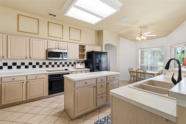 3724 Ranchman Boulevard, Denton, TX 76210