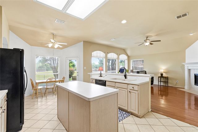 3724 Ranchman Boulevard, Denton, TX 76210