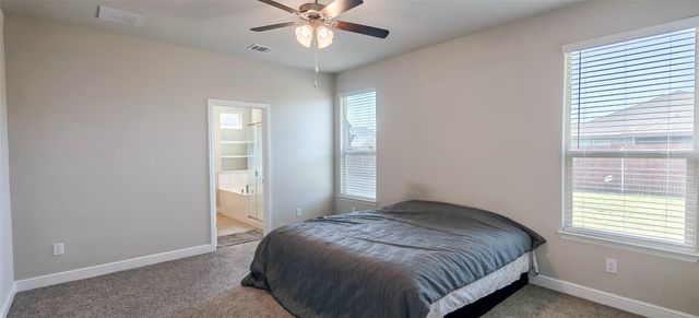213 Mossy Cliff Lane, Fort Worth, TX 76052