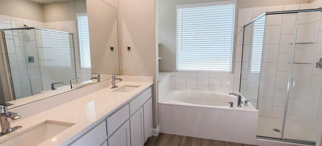 213 Mossy Cliff Lane, Fort Worth, TX 76052