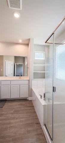 213 Mossy Cliff Lane, Fort Worth, TX 76052