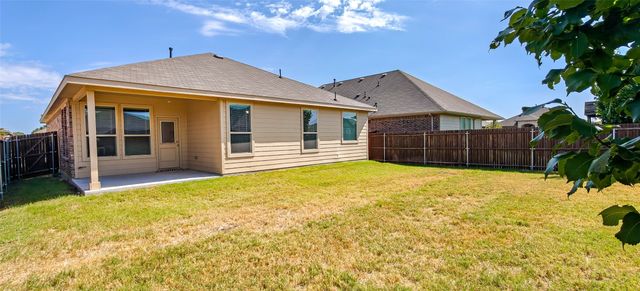 213 Mossy Cliff Lane, Fort Worth, TX 76052