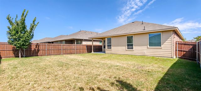 213 Mossy Cliff Lane, Fort Worth, TX 76052