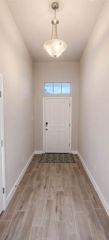 213 Mossy Cliff Lane, Fort Worth, TX 76052