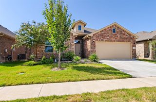 213 Mossy Cliff Lane, Fort Worth, TX 76052