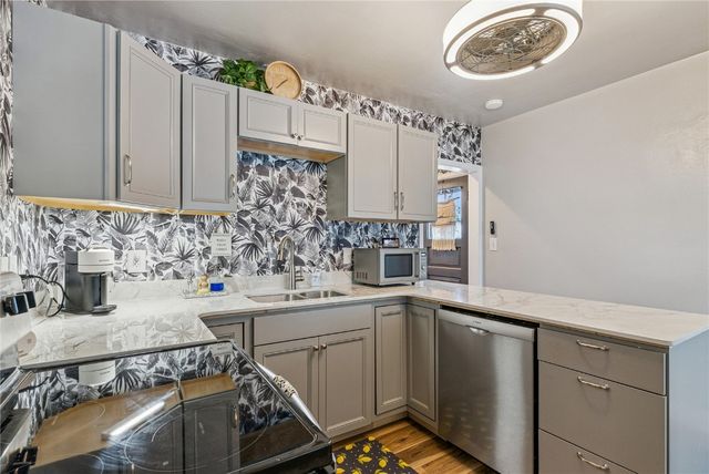 117 Lombard Street, Waterloo, IA 50702