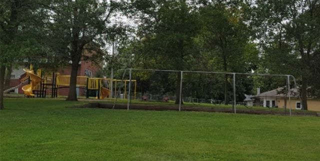 117 Lombard Street, Waterloo, IA 50702