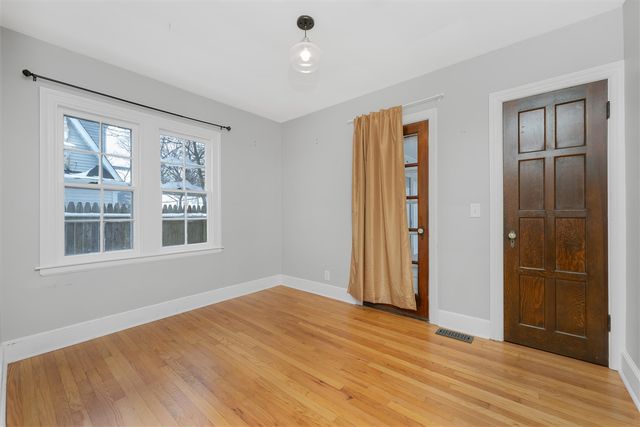 729 Edgemoor Avenue, Kalamazoo, MI 49008