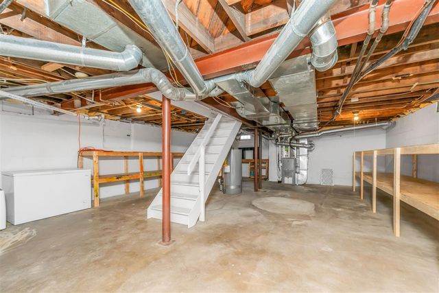 729 Edgemoor Avenue, Kalamazoo, MI 49008