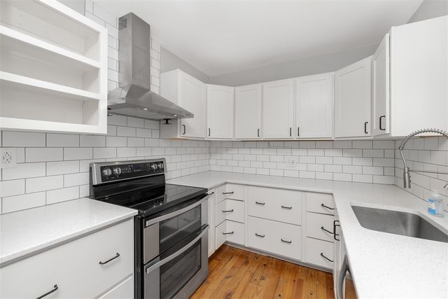 729 Edgemoor Avenue, Kalamazoo, MI 49008