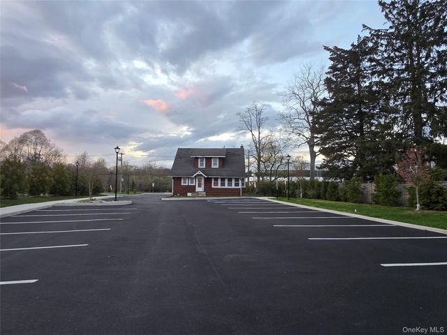 420 Townline Road, Hauppauge, NY 11788