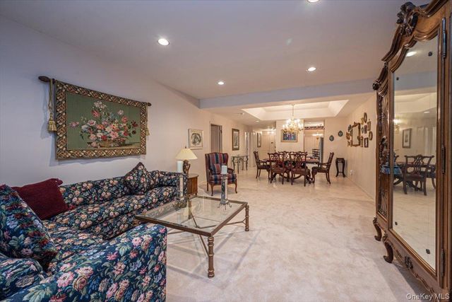 37 Windwatch Drive, Hauppauge, NY 11788