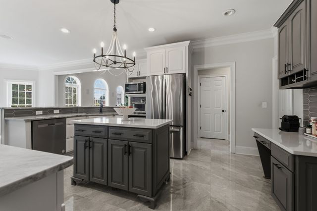 2205 Oakleigh Dr, Murfreesboro, TN 37129
