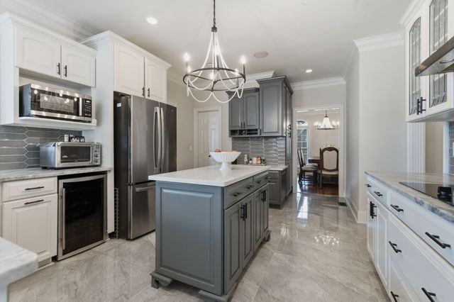 2205 Oakleigh Dr, Murfreesboro, TN 37129
