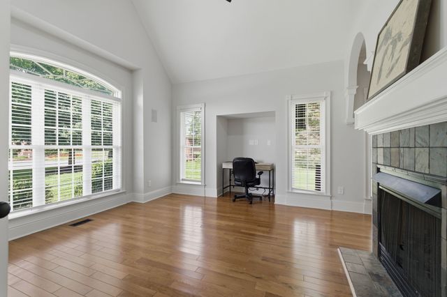2205 Oakleigh Dr, Murfreesboro, TN 37129
