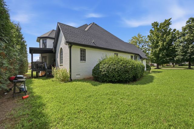 2205 Oakleigh Dr, Murfreesboro, TN 37129