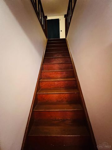 7905 Plainfield Road, Deer Park, OH 45236