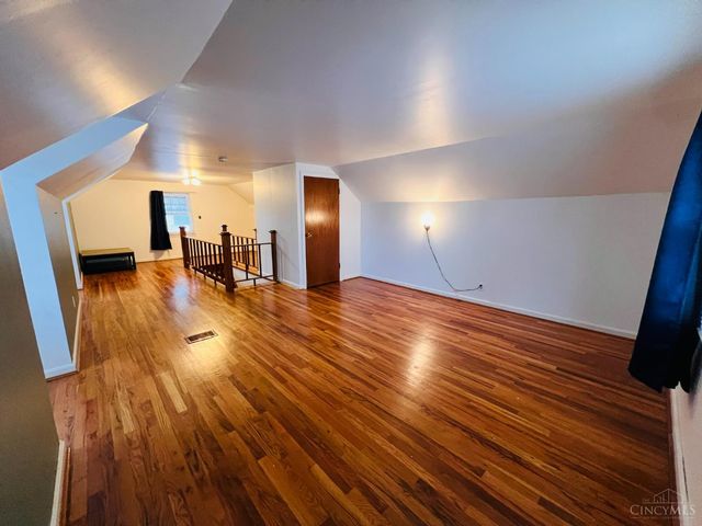 7905 Plainfield Road, Deer Park, OH 45236