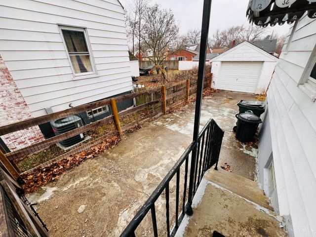 7905 Plainfield Road, Deer Park, OH 45236