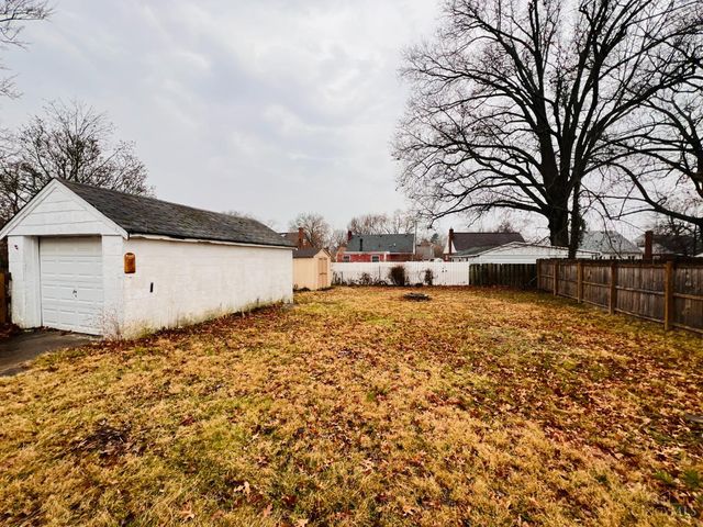 7905 Plainfield Road, Deer Park, OH 45236