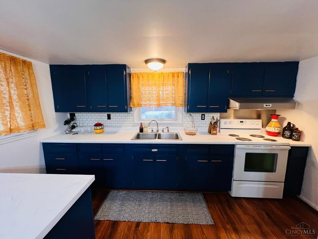 7905 Plainfield Road, Deer Park, OH 45236