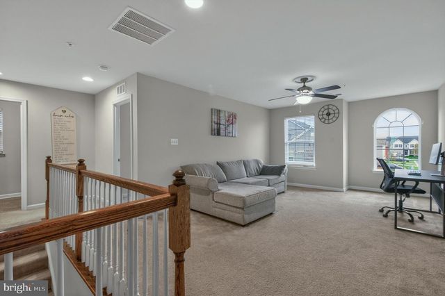 1113 LONG FARM CIR, Brunswick, MD 21716