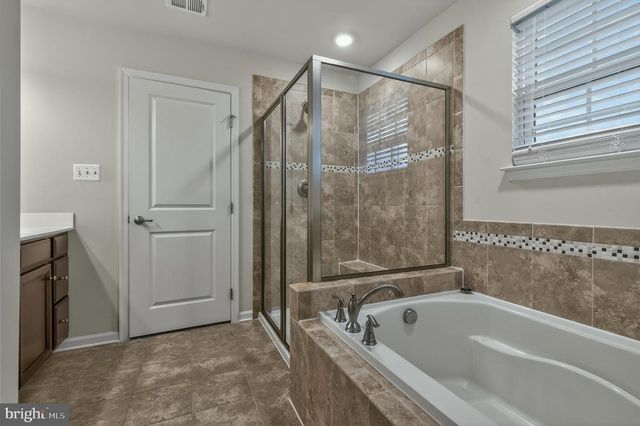 1113 LONG FARM CIR, Brunswick, MD 21716