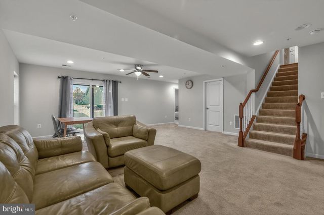 1113 LONG FARM CIR, Brunswick, MD 21716