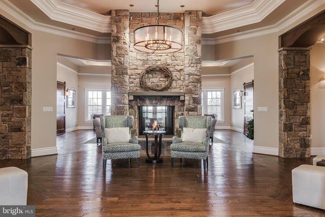 1113 LONG FARM CIR, Brunswick, MD 21716