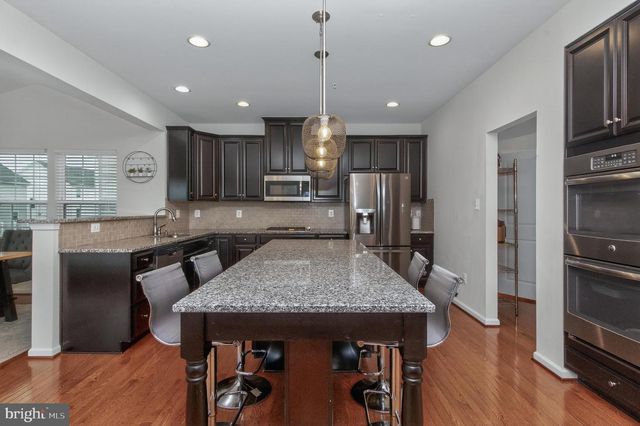 1113 LONG FARM CIR, Brunswick, MD 21716