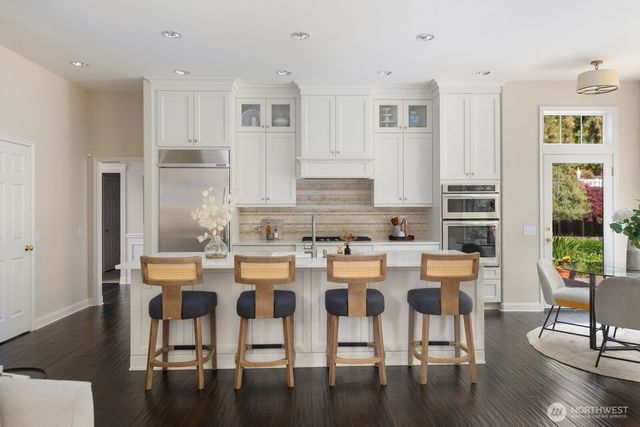 23115 SE 44th Street, Sammamish, WA 98075